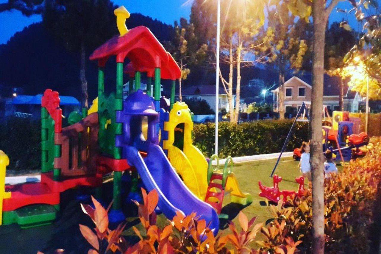 Univers Resort Elbasan Luaran gambar