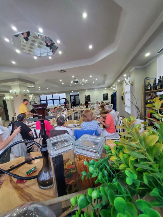 Univers Resort Elbasan Luaran gambar