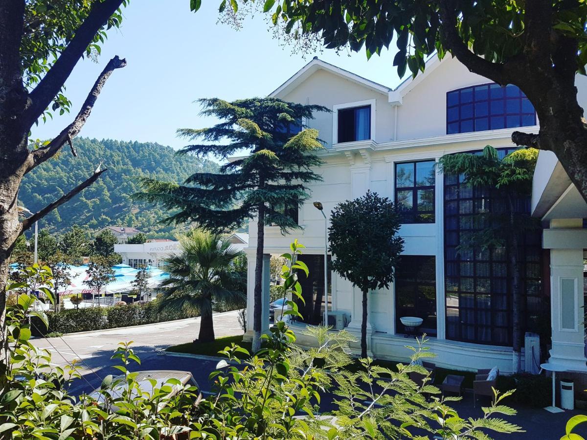 Univers Resort Elbasan Luaran gambar