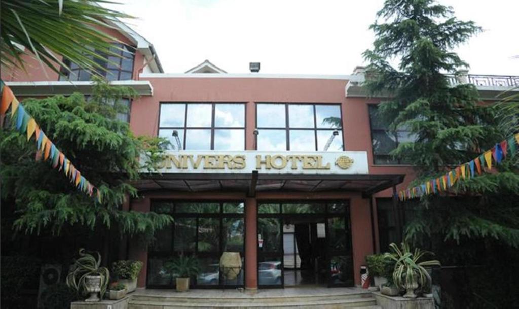 Univers Resort Elbasan Luaran gambar